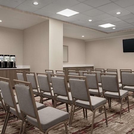 Hilton Garden Inn Philadelphia-Fort Washington Dış mekan fotoğraf